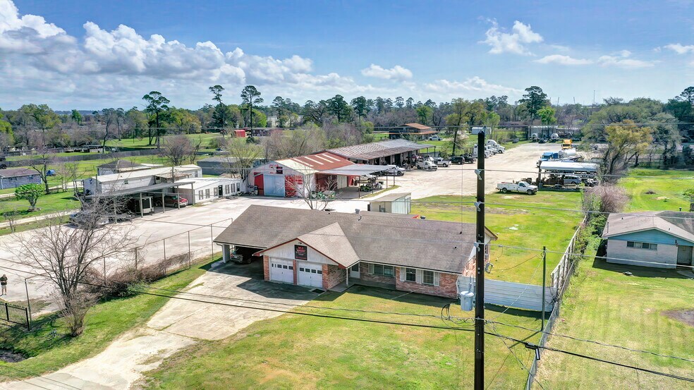 More Photos Of 16636 Bear Bayou Dr, Channelview Warehouse For Sale