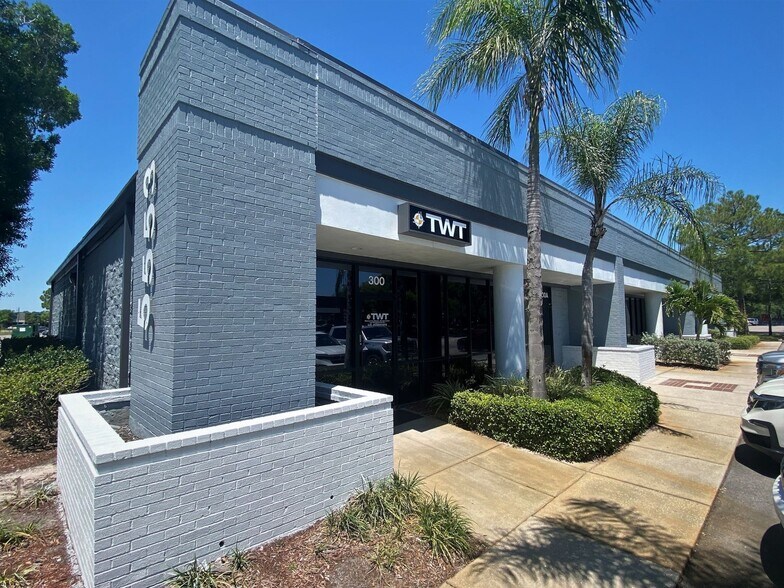 More Photos Of 5553 W Waters Ave, Tampa Unknown For Lease