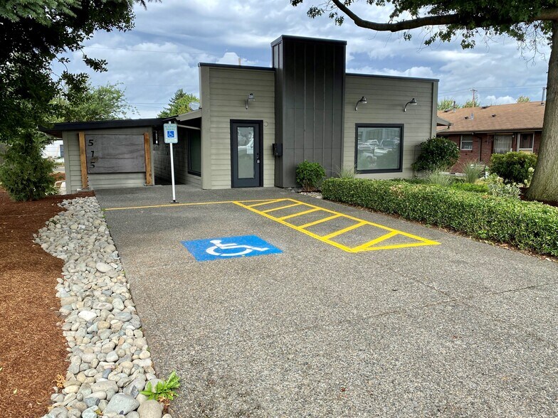 Primary Photo Of 515 B St NE, Auburn Office Residential For Lease
