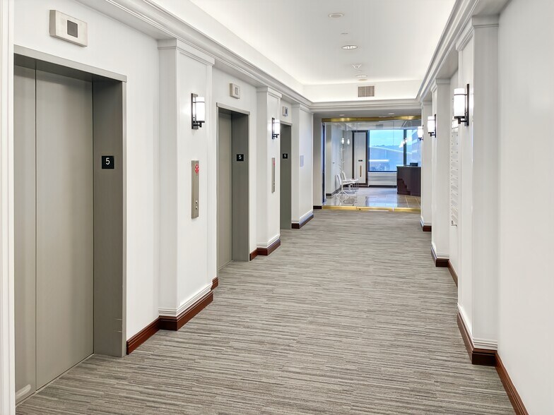 More Photos Of 300 Ottawa Ave NW, Grand Rapids Coworking Space