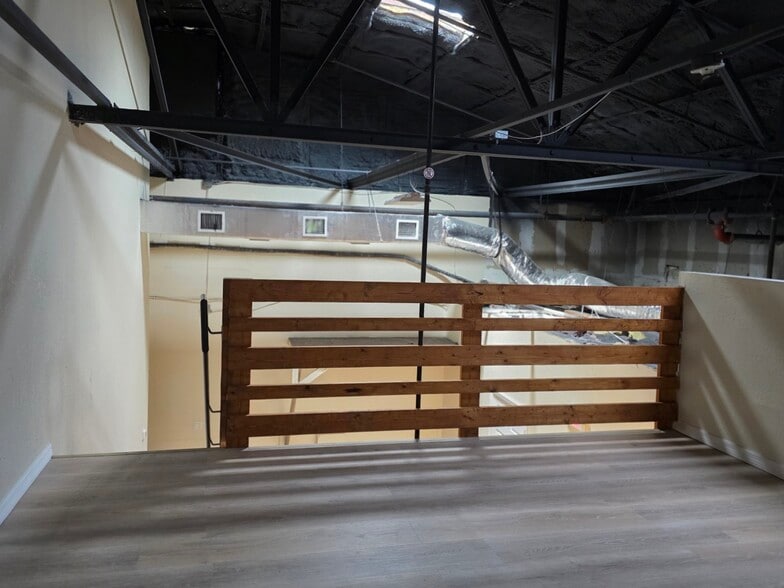 More Photos Of 1942 2nd Ave S, Saint Petersburg Warehouse For Lease