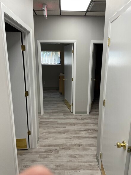 More Photos Of 189 Main Rd, Riverhead Medical For Lease