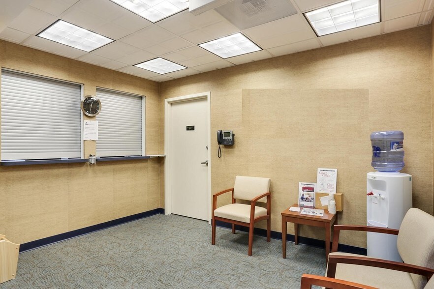 More Photos Of 1234 Summer St, Stamford Medical For Lease