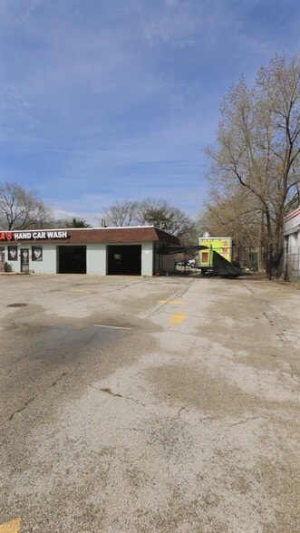 Primary Photo Of 10620 S Vincennes Ave, Chicago Carwash For Sale