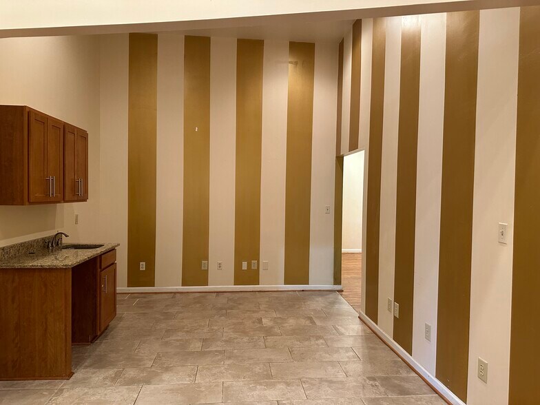 More Photos Of 1255 Commercial Dr SW, Conyers Medical For Sale