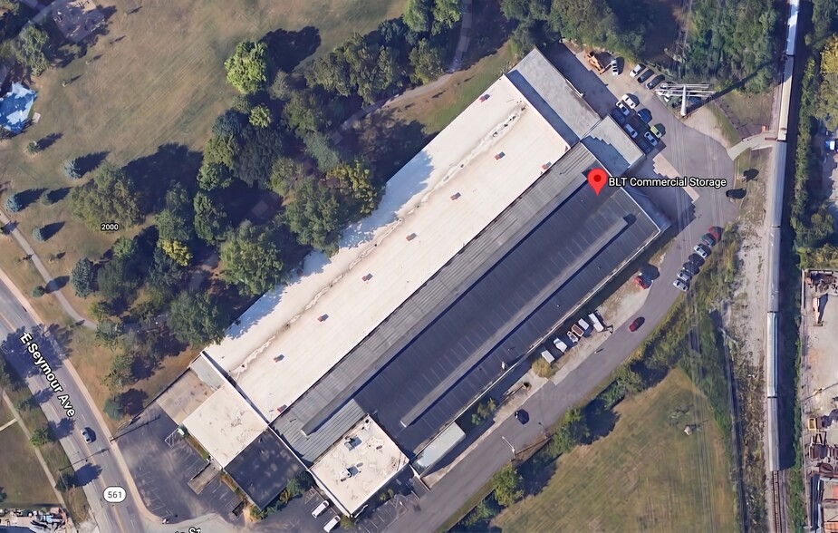 More Photos Of 2172-2174 E Seymour Ave, Cincinnati Warehouse For Lease