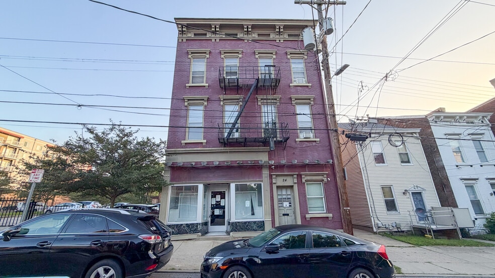 Primary Photo Of 24 E University Ave, Cincinnati Apartments For Sale