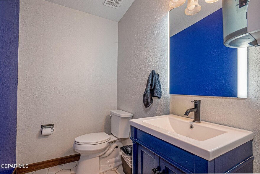 More Photos Of 1127 Wyoming Ave, El Paso Loft Creative Space For Sale
