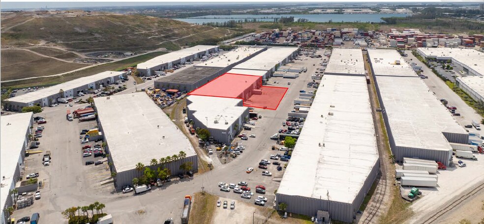 Primary Photo Of 9202-9292 NW 101st St, Medley Warehouse For Lease