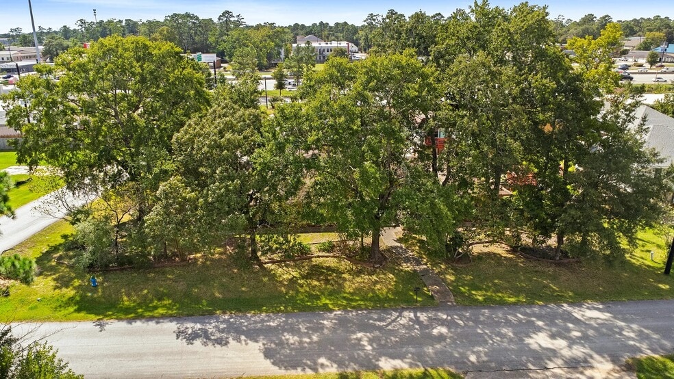 More Photos Of 186 Spring Pines Dr, Spring General Retail For Sale