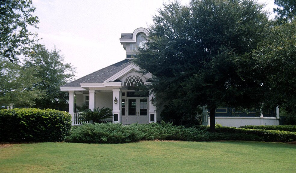 More Photos Of 7825 Deercreek Club Rd, Jacksonville Office For Lease