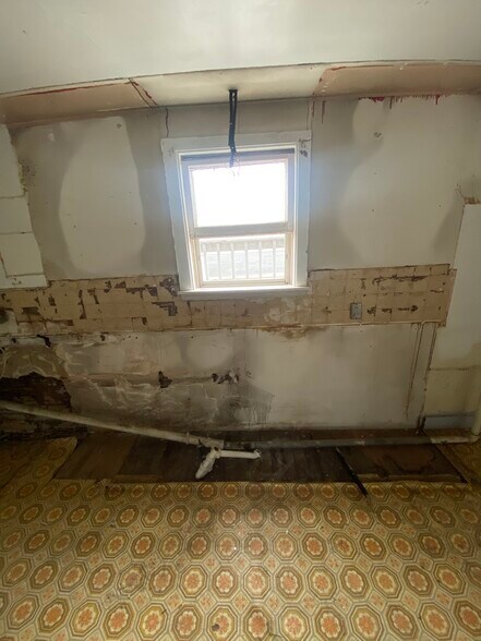 More Photos Of 532 Grand Ave, Little Chute Restaurant For Lease