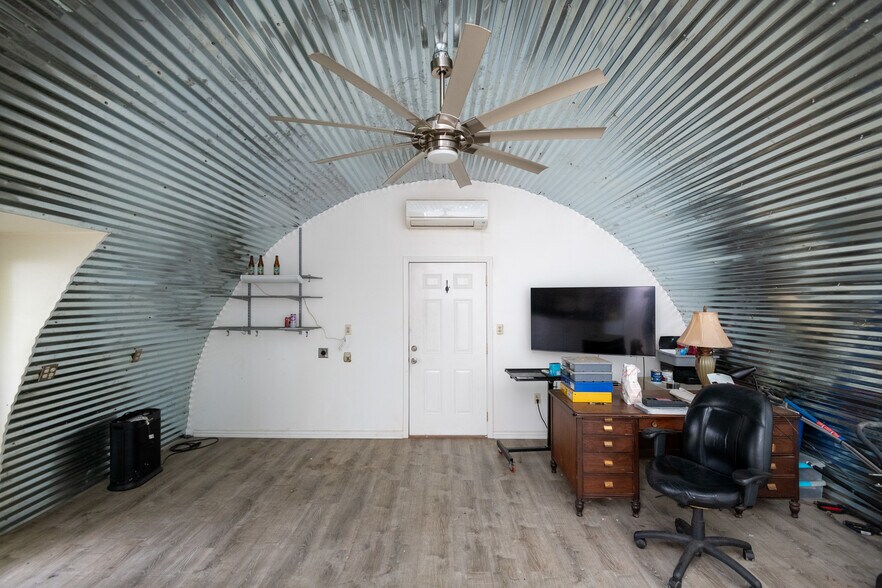 More Photos Of 1600 Roberts Cut Off Rd, Fort Worth Warehouse For Sale