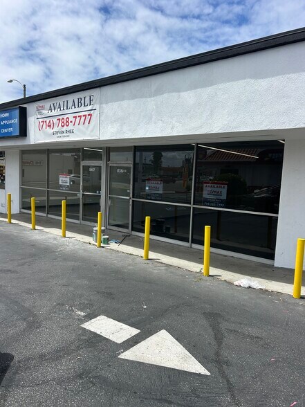 More Photos Of 5453-5465 Del Amo Blvd, Lakewood Unknown For Lease