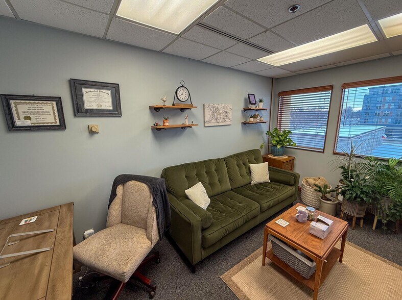 More Photos Of 300 3rd Ave SE, Rochester Medical For Sale