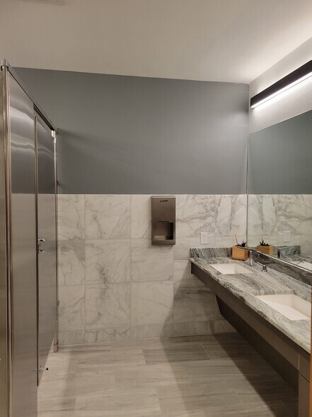 More Photos Of 3920 Alma Dr, Plano Coworking Space