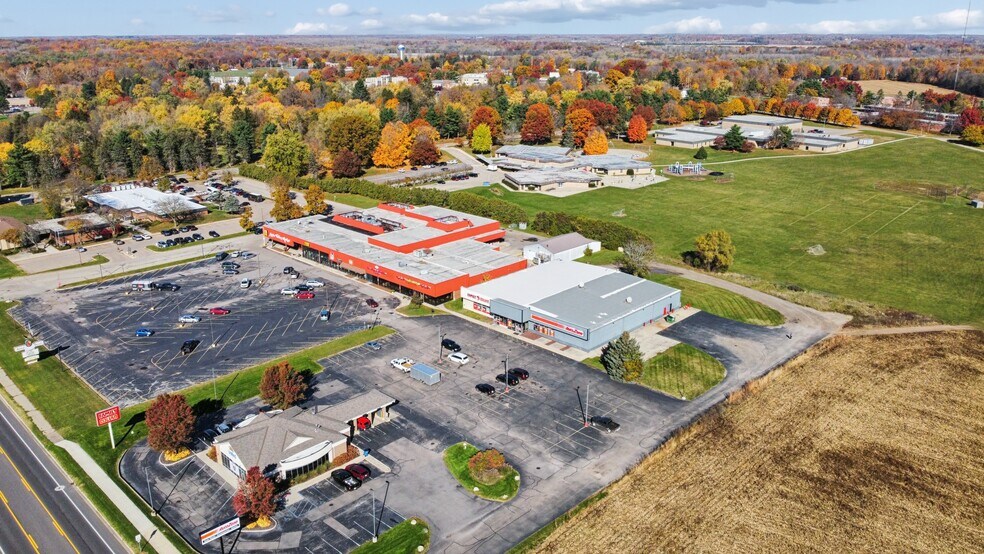 More Photos Of 9091-9099 Old Us Highway 31, Berrien Springs Freestanding For Sale