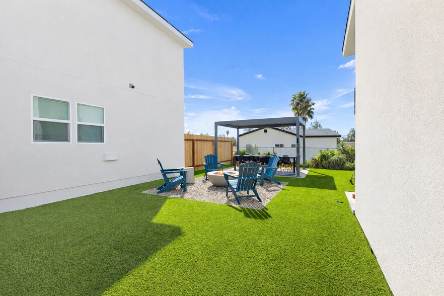 More Photos Of 6407-13 Richard st, San Diego Apartments For Sale