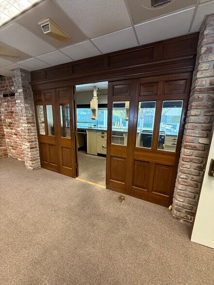 More Photos Of 8796 Greenwell Springs Rd, Baton Rouge General Retail For Sale