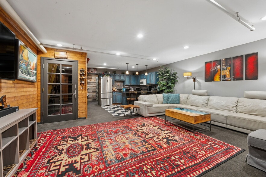 More Photos Of 825-829 27th Ave, Oakland Manufacturing For Sale