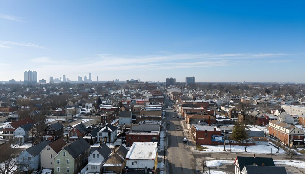 More Photos Of 2101 Pine Ave, Niagara Falls Storefront Retail Residential For Sale