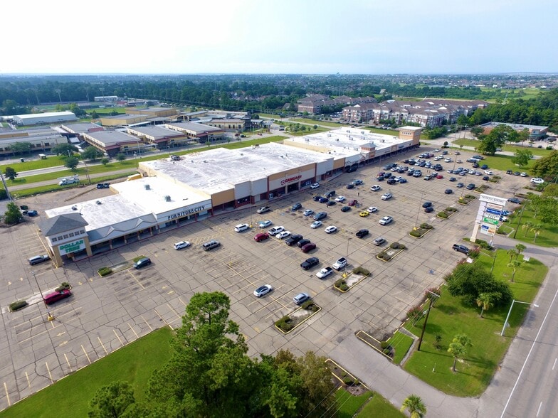 Primary Photo Of 4000 Pontchartrain Dr, Slidell Unknown For Lease