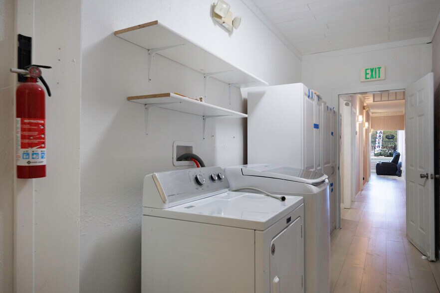 More Photos Of 623 E Florence Blvd, Casa Grande Freestanding For Sale