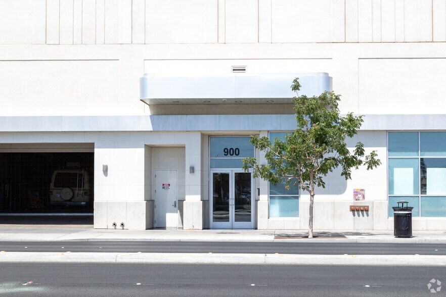 More Photos Of 900 S Las Vegas Blvd, Las Vegas Apartments For Sale