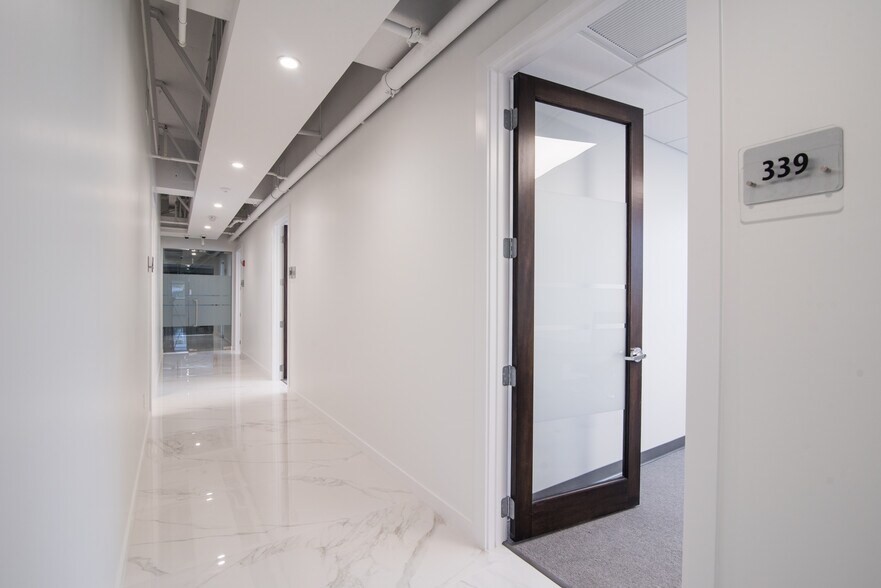 More Photos Of 955 S Federal Hwy, Fort Lauderdale Loft Creative Space For Sale