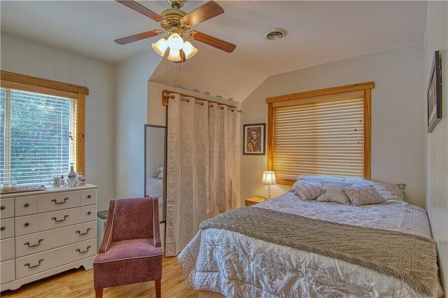 More Photos Of 14392 W County Road K, Hayward Restaurant For Sale