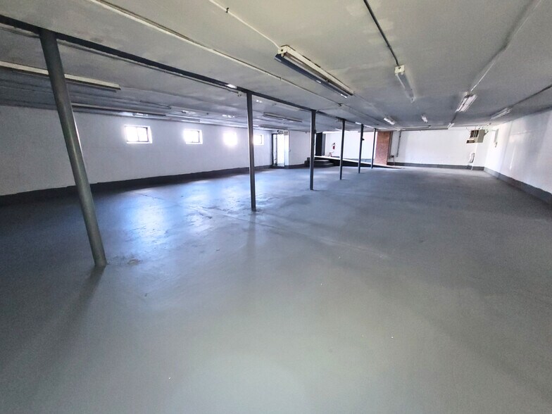 More Photos Of 12902 15th Ave, College Point Flex For Lease