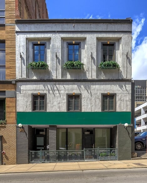 More Photos Of 213 Printers Aly, Nashville General Retail For Sale