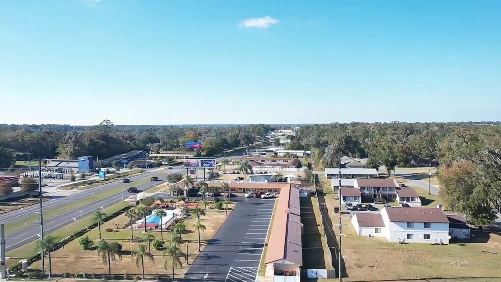 Primary Photo Of 3041 S Pine Ave, Ocala Hotel For Sale