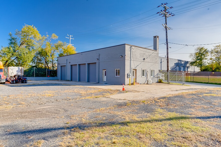 More Photos Of 900-912 Baltic Ave, Baltimore Warehouse For Sale
