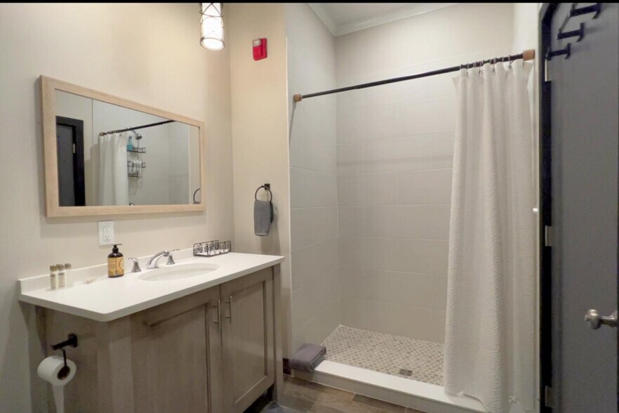 More Photos Of 156 Teaticket Hwy, Falmouth Storefront Retail Residential For Sale