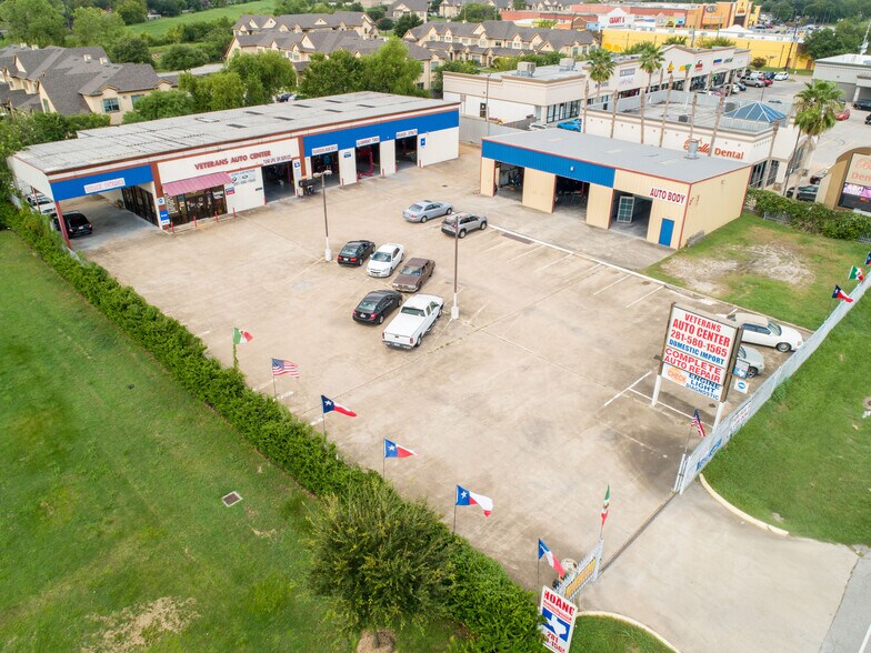 More Photos Of 11239 Veterans Memorial Dr, Houston Auto Repair For Sale