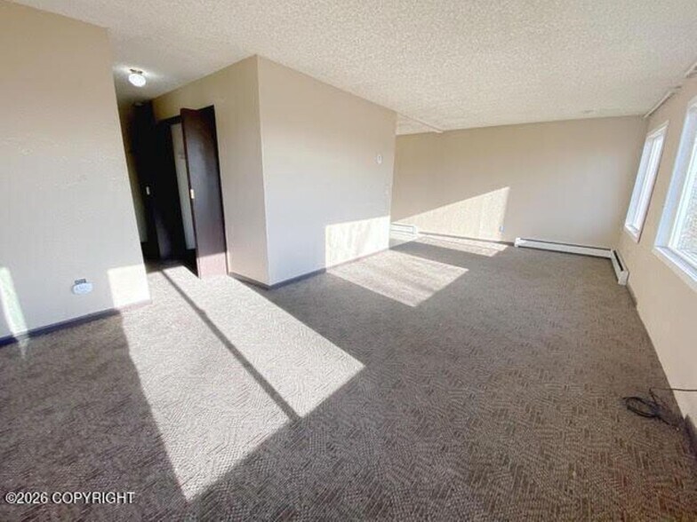 More Photos Of 513 E 15th Ter, Anchorage Apartments For Sale