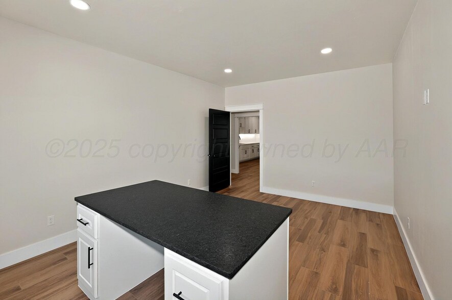 More Photos Of 8581 Cargo Ln, Amarillo Flex For Sale