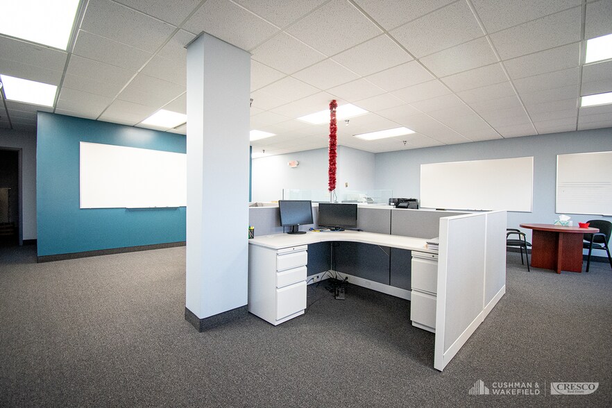 More Photos Of 6500 Rockside Rd, Independence Office For Lease