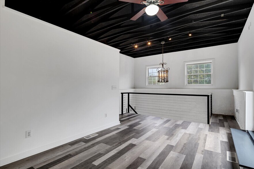 More Photos Of 282 Walker St SW, Atlanta Apartments For Sale