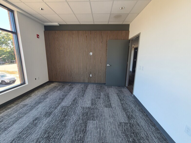 More Photos Of 1628 Main St, Wake Forest Storefront Retail Office For Lease