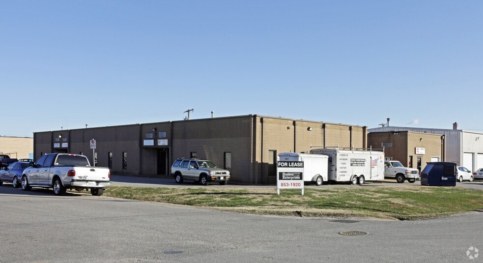 More Photos Of 5032 Southern Blvd, Virginia Beach Flex For Lease