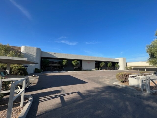 More Photos Of 7631 E Greenway Rd, Scottsdale Warehouse For Lease