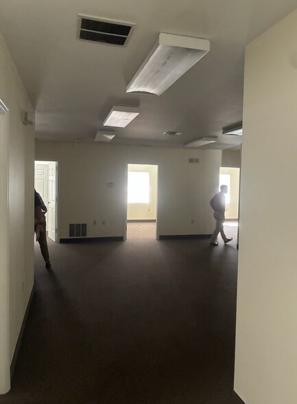 More Photos Of 4378 NE 35th St, Ocala Warehouse For Lease
