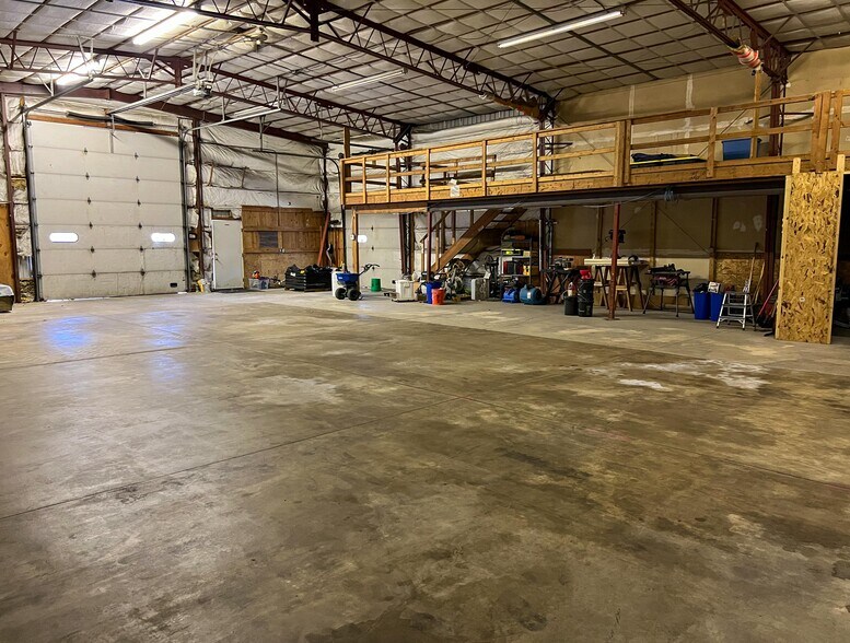 More Photos Of 2410 N Broadway, Rochester Storefront Retail Office For Lease