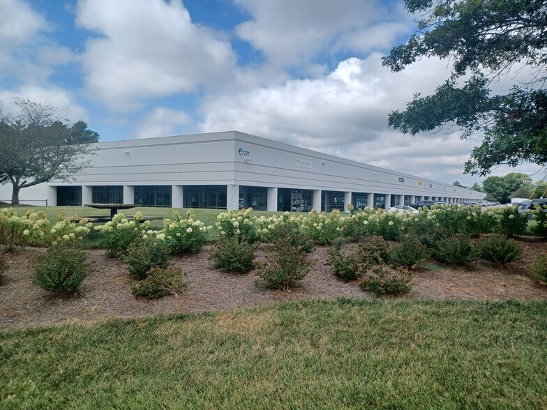 More Photos Of 277 Mallory Station Rd, Franklin Manufacturing For Lease