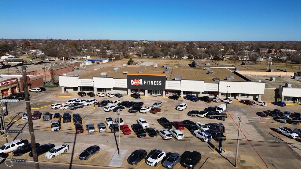 More Photos Of 7511-7525 SE 15th St, Midwest City Unknown For Lease