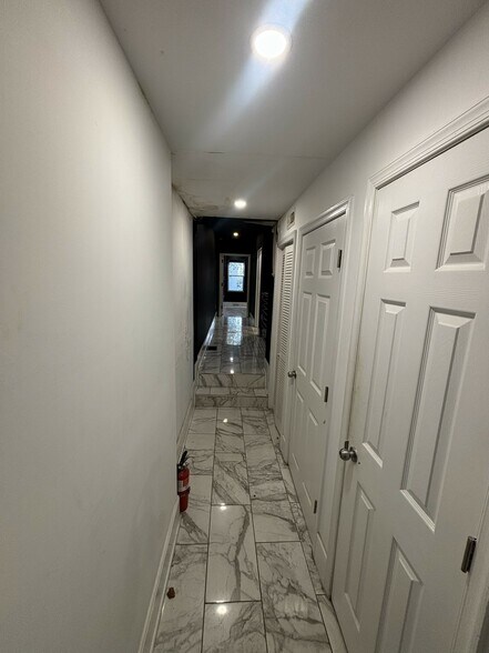 More Photos Of 1015 U St NW, Washington Storefront For Lease