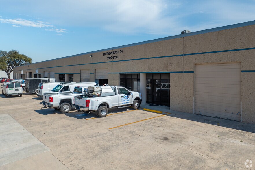 More Photos Of 5008-5030 Service Center Dr, San Antonio Unknown For Lease