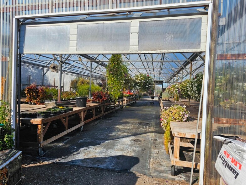 More Photos Of 15614 E Sprague Ave, Veradale Garden Center For Sale